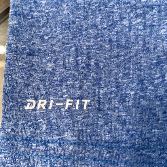 The Nike tee - Picture 4 of 4